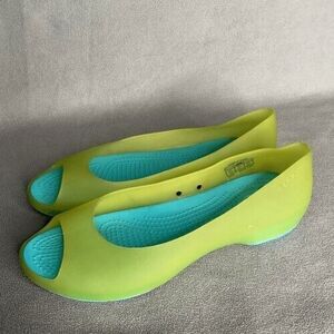 Crocs Carlie Open Peep Toe Slip On Jelly Ballet Flats Sandals Women Size 7 Green